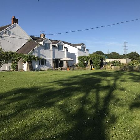 Brynawel Farm B&B Pontlliw 외부 사진